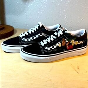 Vans old skool 50745 shoes, black and checkered and floral